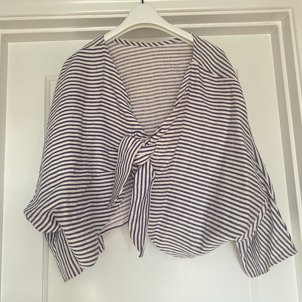 Anntian  One Size Purple Linen tie top. Never worn.